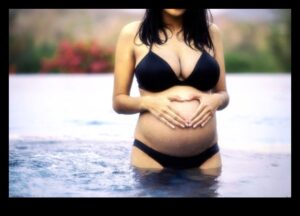 Minuni ale apei: Antrenamente de sarcină acvatice pentru fitness blând